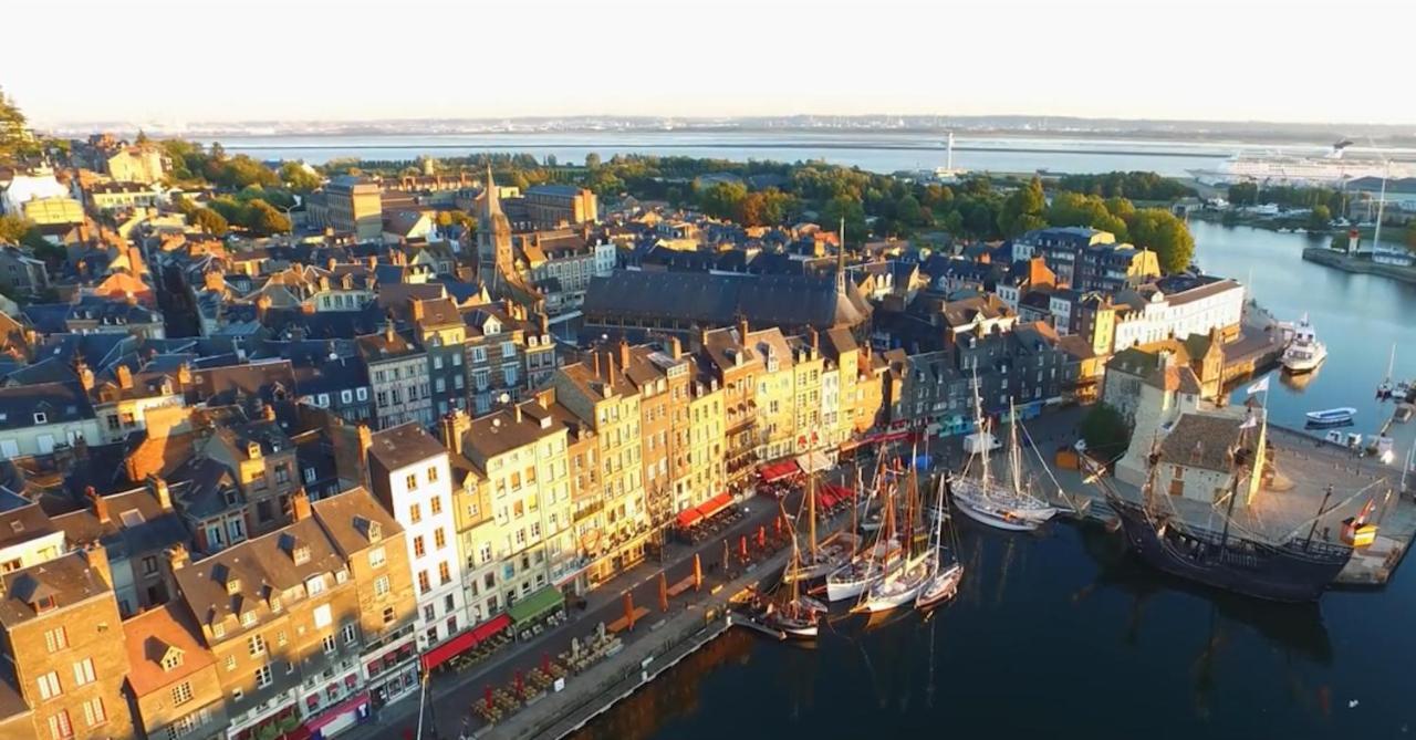 Chez Eric&Marie - La Home45 Honfleur Exterior foto